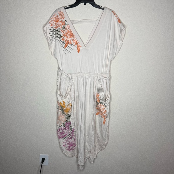 Daily Practice by Anthropologie Short-Sleeve V-Neck Midi Dress - Picture 4 of 6